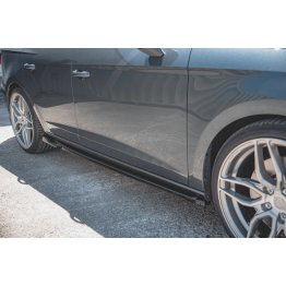 Накладки сплиттеры на пороги на Seat III Cupra / FR рестайл